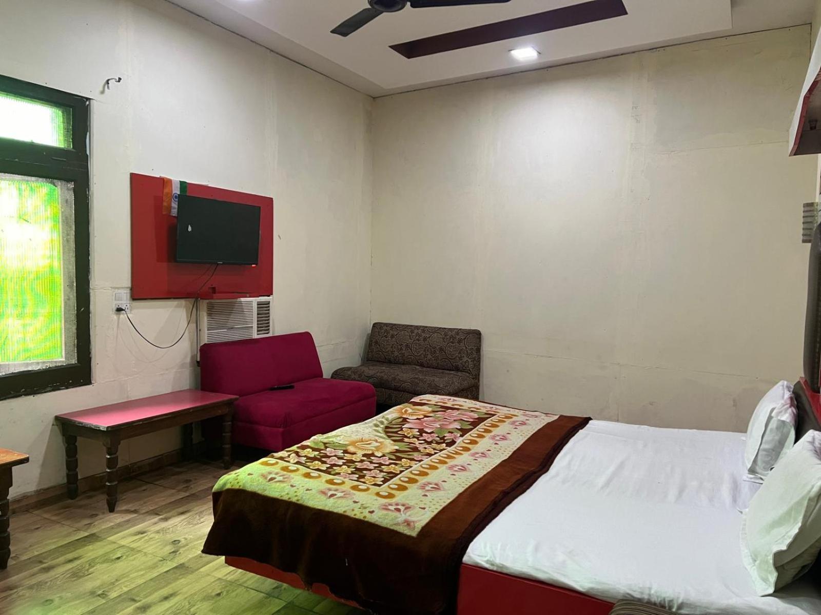 Hotel Skylark Amritsar Luaran gambar